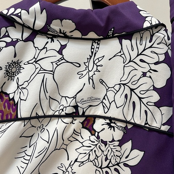 Authentic LOUIS VUITTON purple silk Pajama set size 40 & 44 - Picture 7 of 9